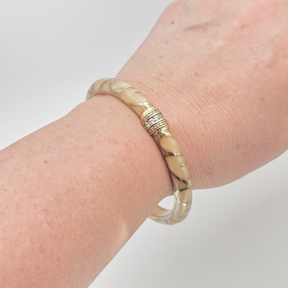 Cristina Sabatini Designer 18K Gold Plated Resin Clamper Bangle - Picture 5 of 16